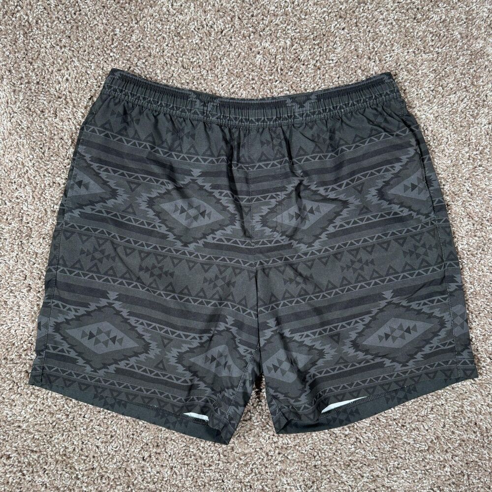 Chubbies Aztec Shorts Mens Medium Green Geometric Elastic Waist Pockets 7"